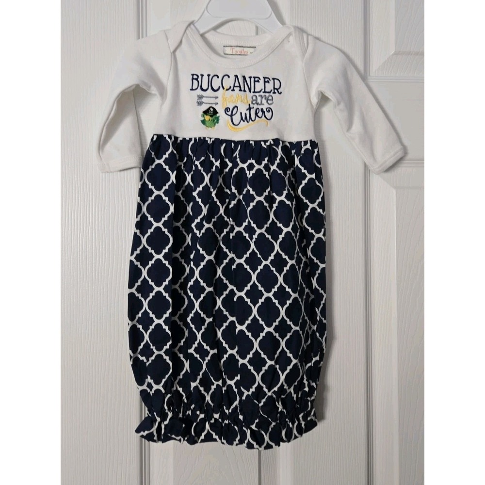 NWOT Toodles Boutique Navy and White Soft NB Layette Gown Buccaneer Fans